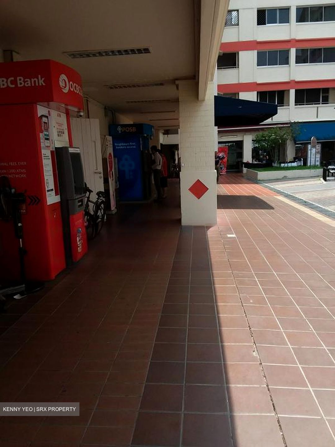 Tampines Heart (D18), Shop House #460329561